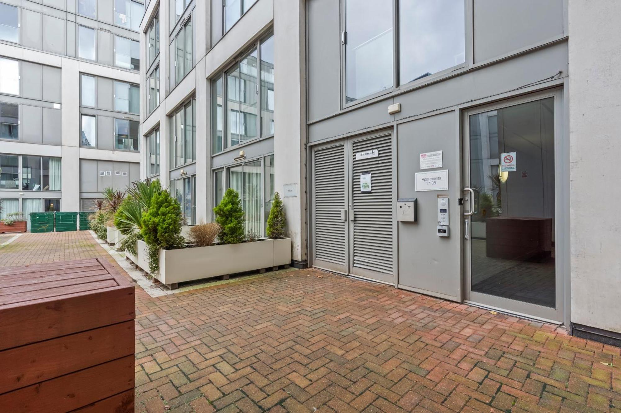 Heart Of City Centre Luxury Apartment With Secure Underground Parking Birmingham Esterno foto